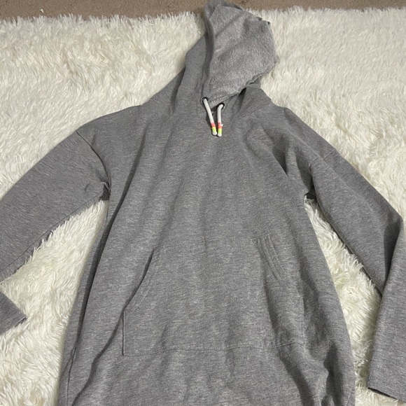 grey sweatshirt - Picture 1 of 1